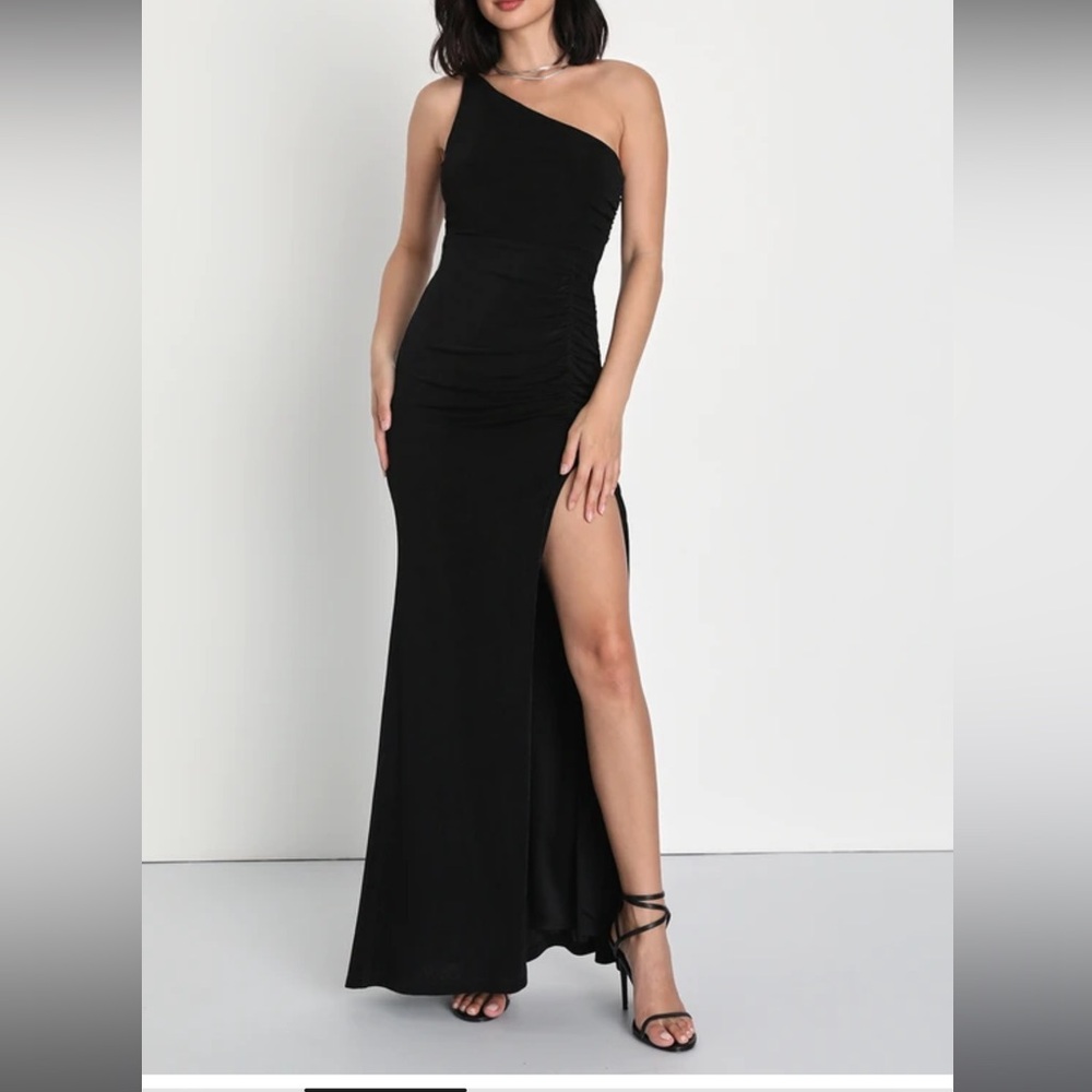 Black Ruched One Shoulder Maxi Dress